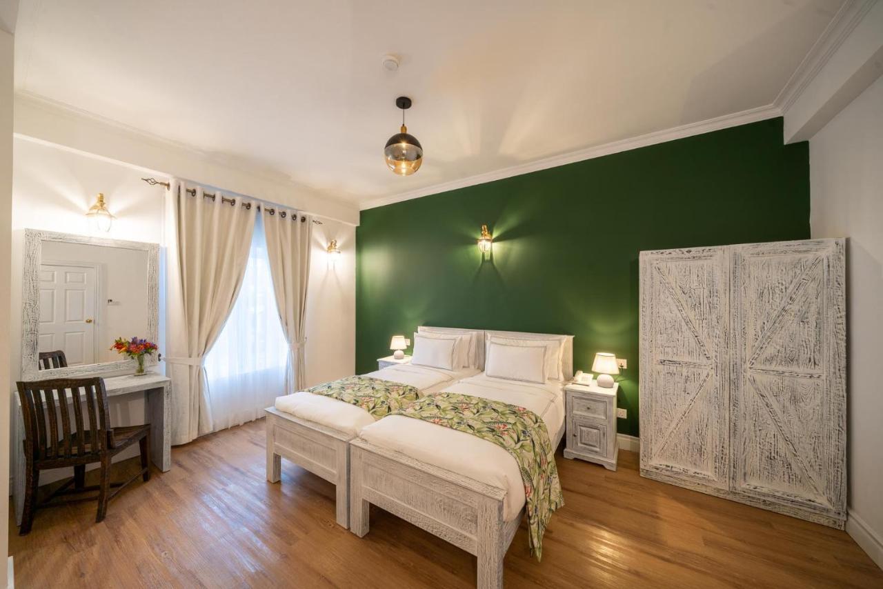 Pedro Barn Hotel At Little England Cottages Нувара-Элия Экстерьер фото